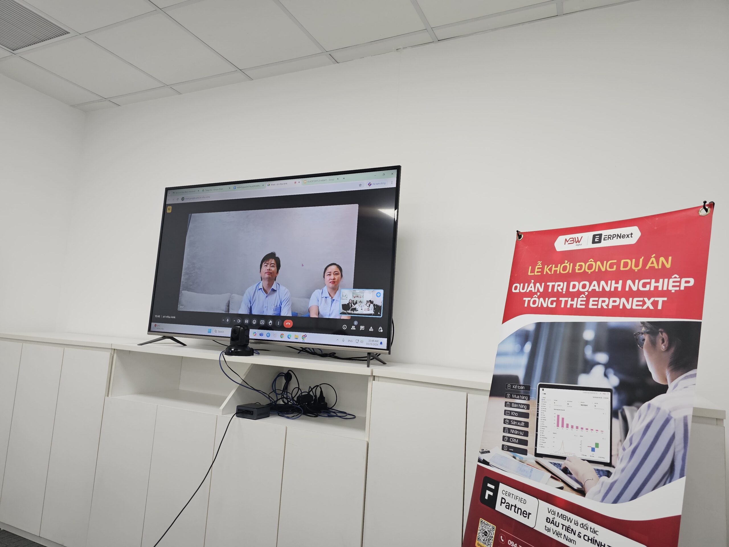 Đội ngũ lãnh đạo của công ty DHT 